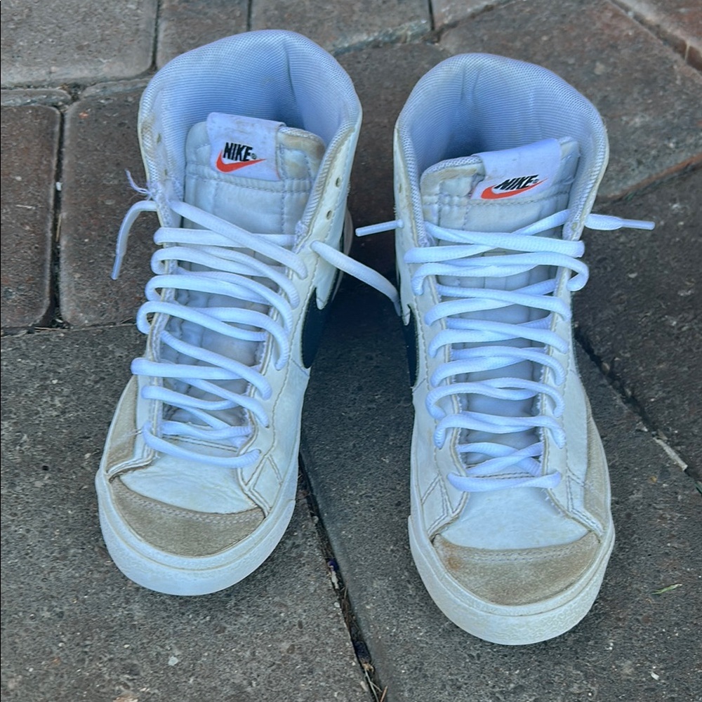 Nike High-Top Sneakers in White and Tan